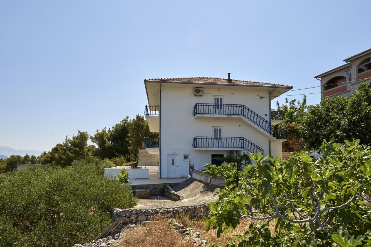 Apartments By The Sea Slatine, Ciovo - 15504 Екстериор снимка