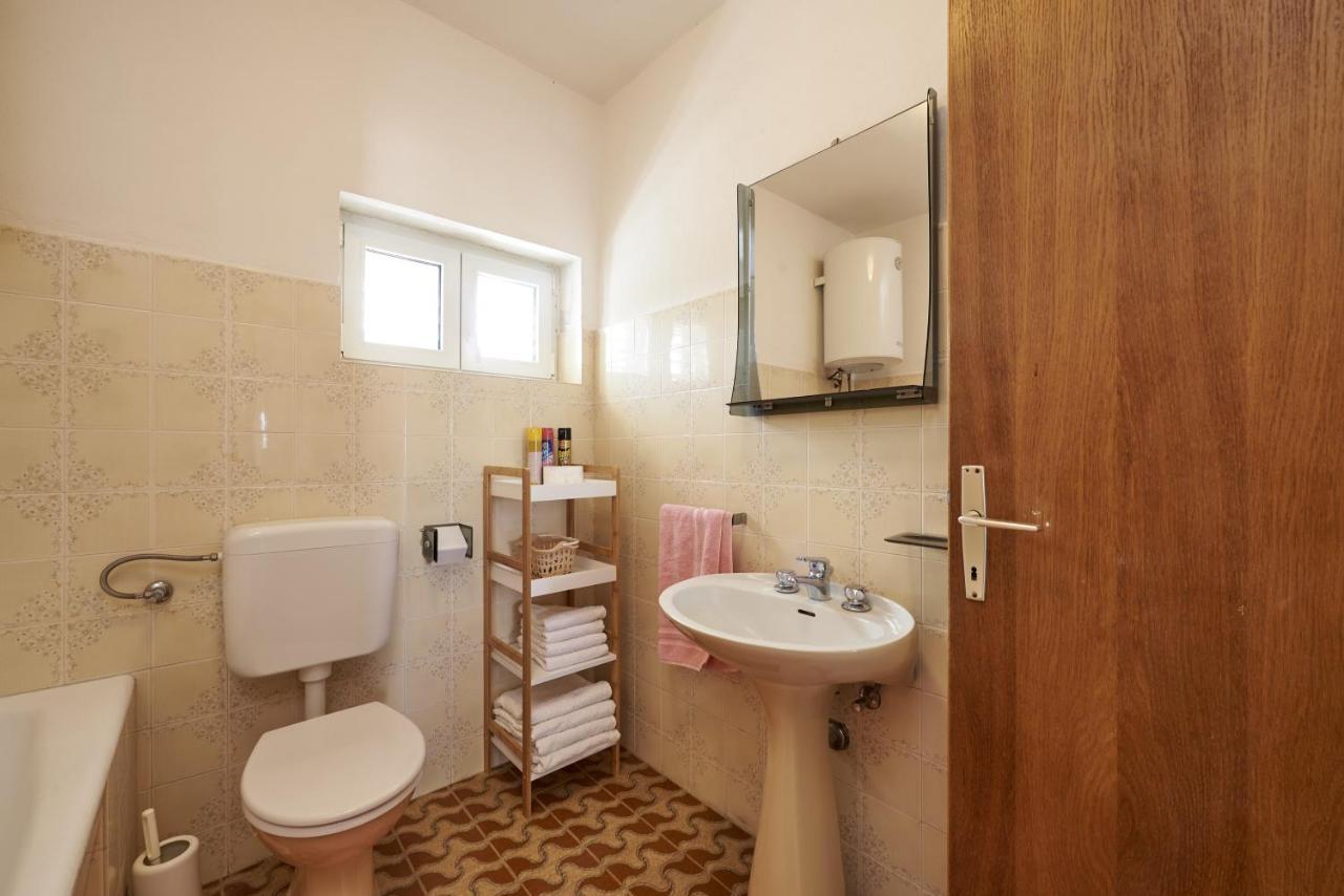 Apartments By The Sea Slatine, Ciovo - 15504 Екстериор снимка