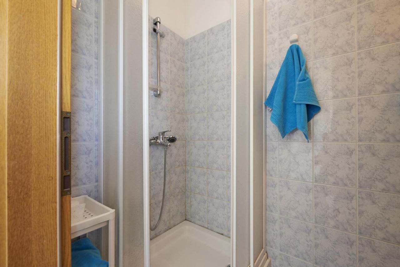 Apartments By The Sea Slatine, Ciovo - 15504 Екстериор снимка